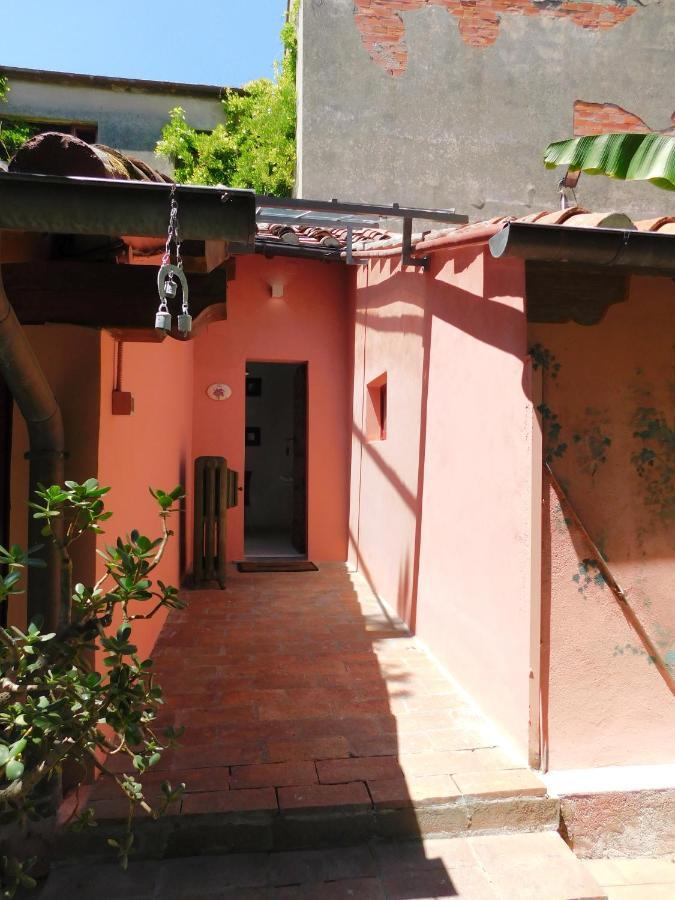 Appartamento Con Piscina Immersa Nel Verde Cascina Exterior foto