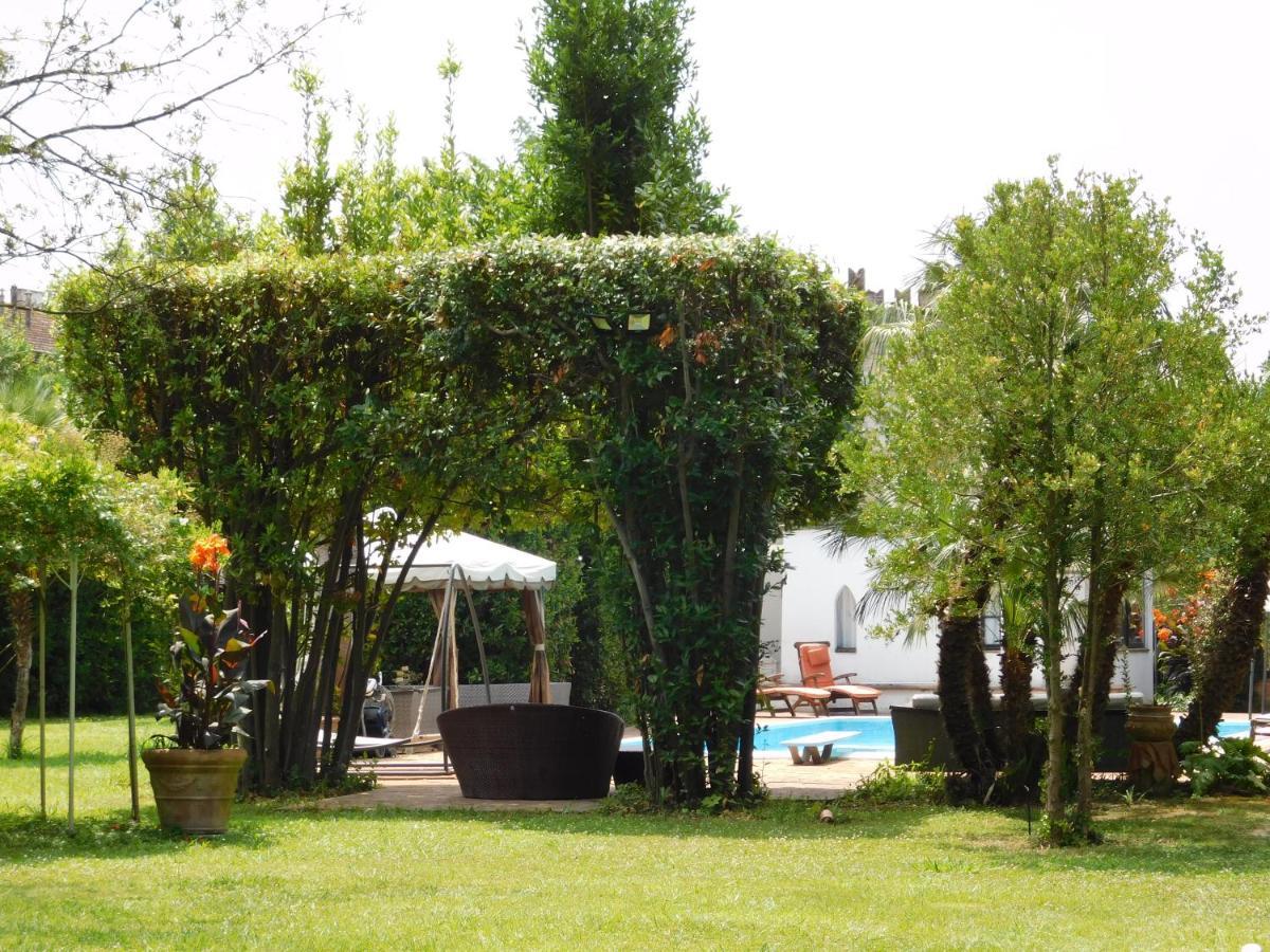 Appartamento Con Piscina Immersa Nel Verde Cascina Exterior foto